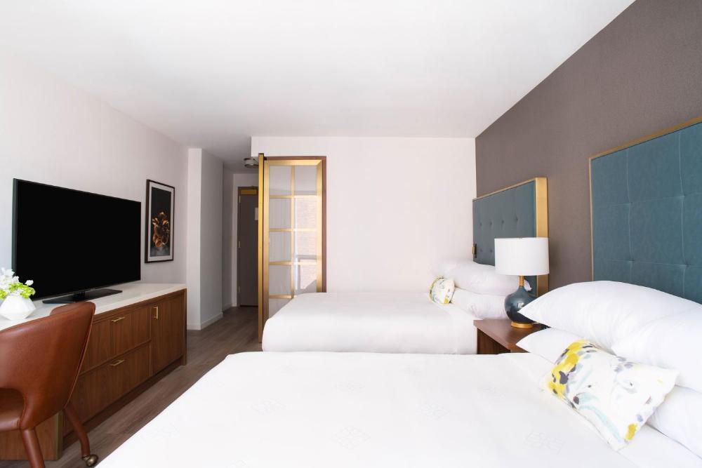 Classic Double Room with Two Double Beds